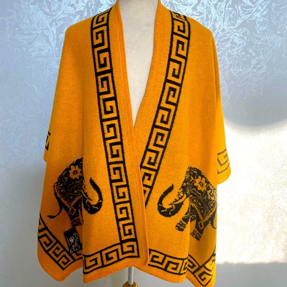 Givi Fashions Jackets & Blazers - Cape shaw